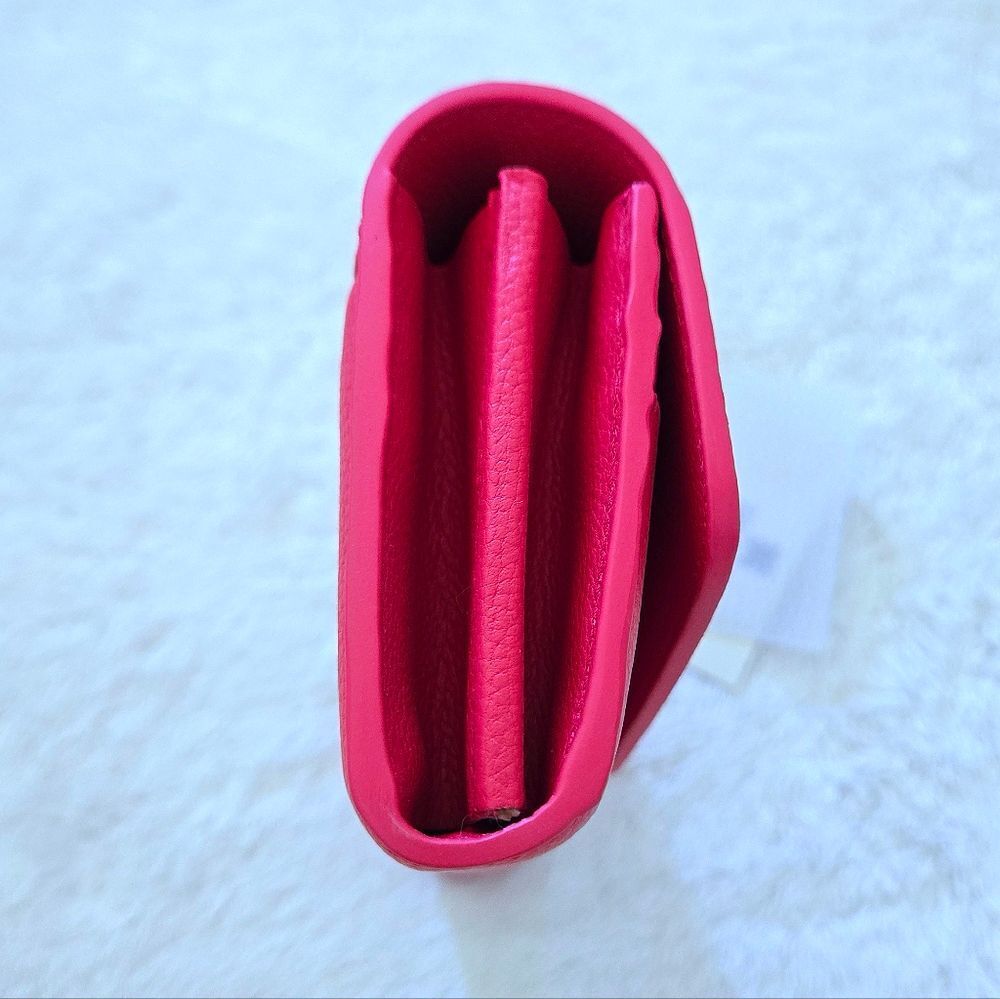 ✨️HP✨️ Moncrief "Tillie" Red♥️ Wallet - NIB - Picture 8 of 16